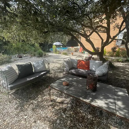 Le Calme De La Garrigue Alojamento de Acomodação e Pequeno-almoço