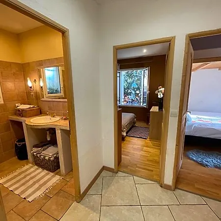 Bed and breakfast Le Calme De La Garrigue *