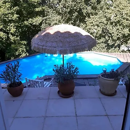 Bed & Breakfast Le Calme De La Garrigue Russan