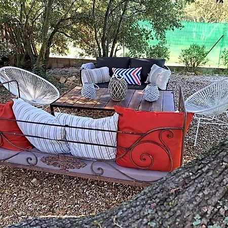 Le Calme De La Garrigue